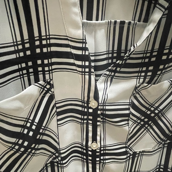 Express Black and White Blouse with Plaid Design - Picture 3 of 4